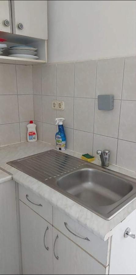 Hotel Badacsonyi Pihenes Privat Berlemeny à Bytom Extérieur photo